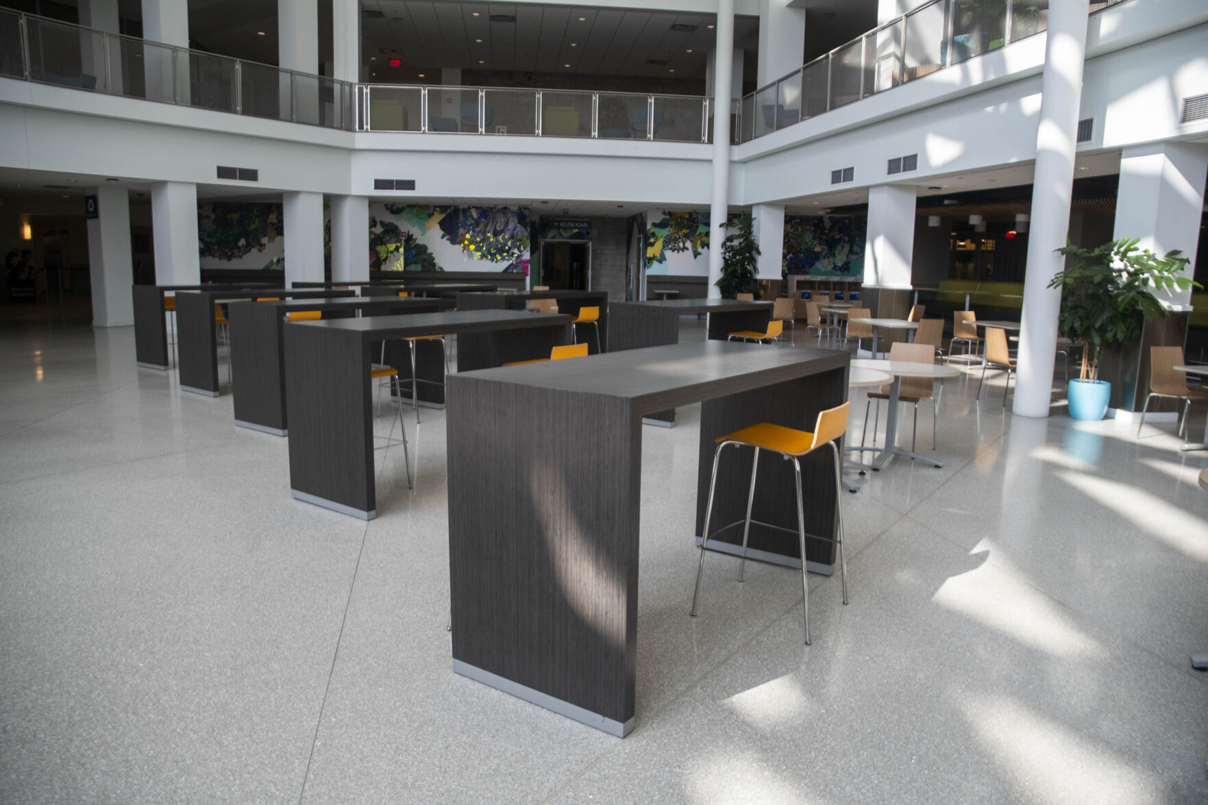 HUB, seating